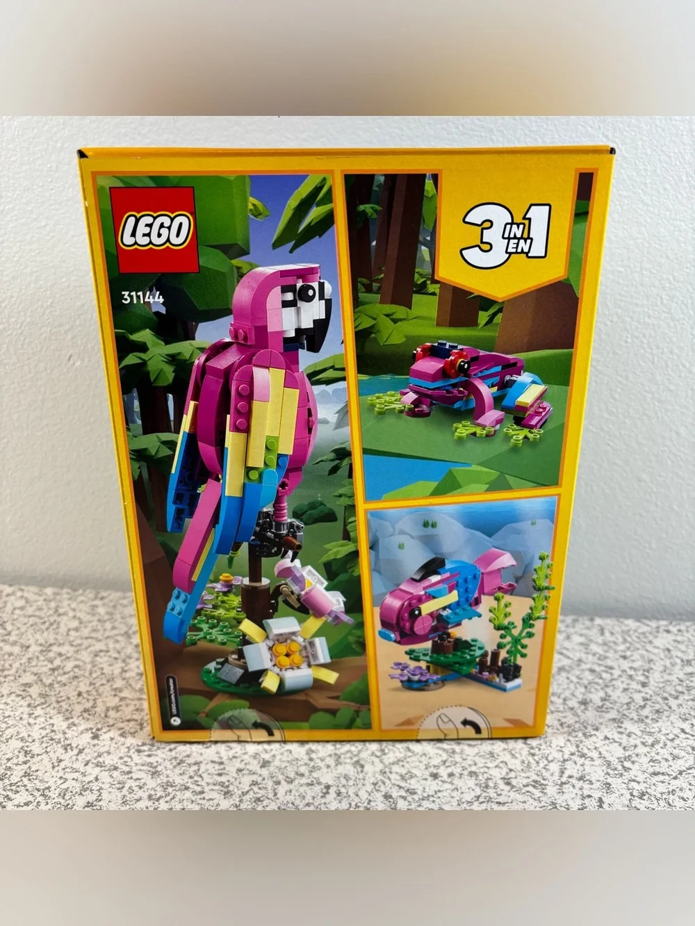 LEGO 31144 Creator Exotic Pink Parrot Retired Set Kit Bird New Sealed